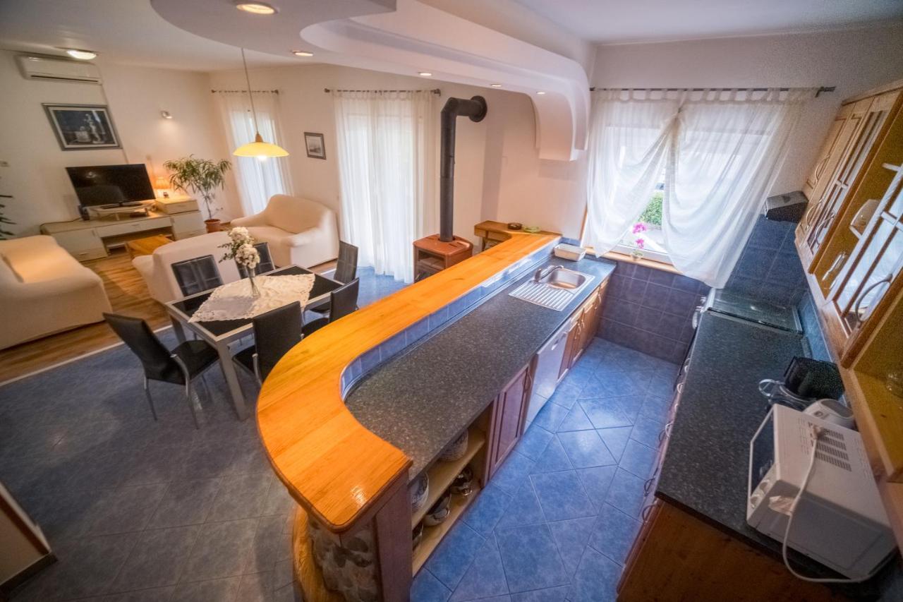 Apartman Bilac Vodice Exteriör bild