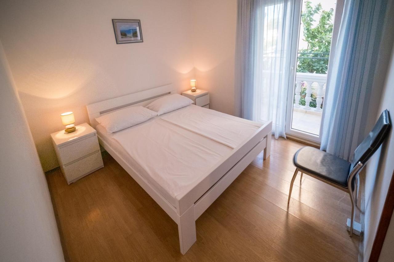 Apartman Bilac Vodice Exteriör bild