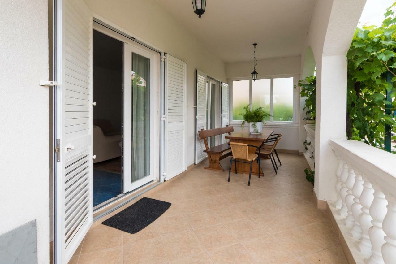 Apartman Bilac Vodice Exteriör bild
