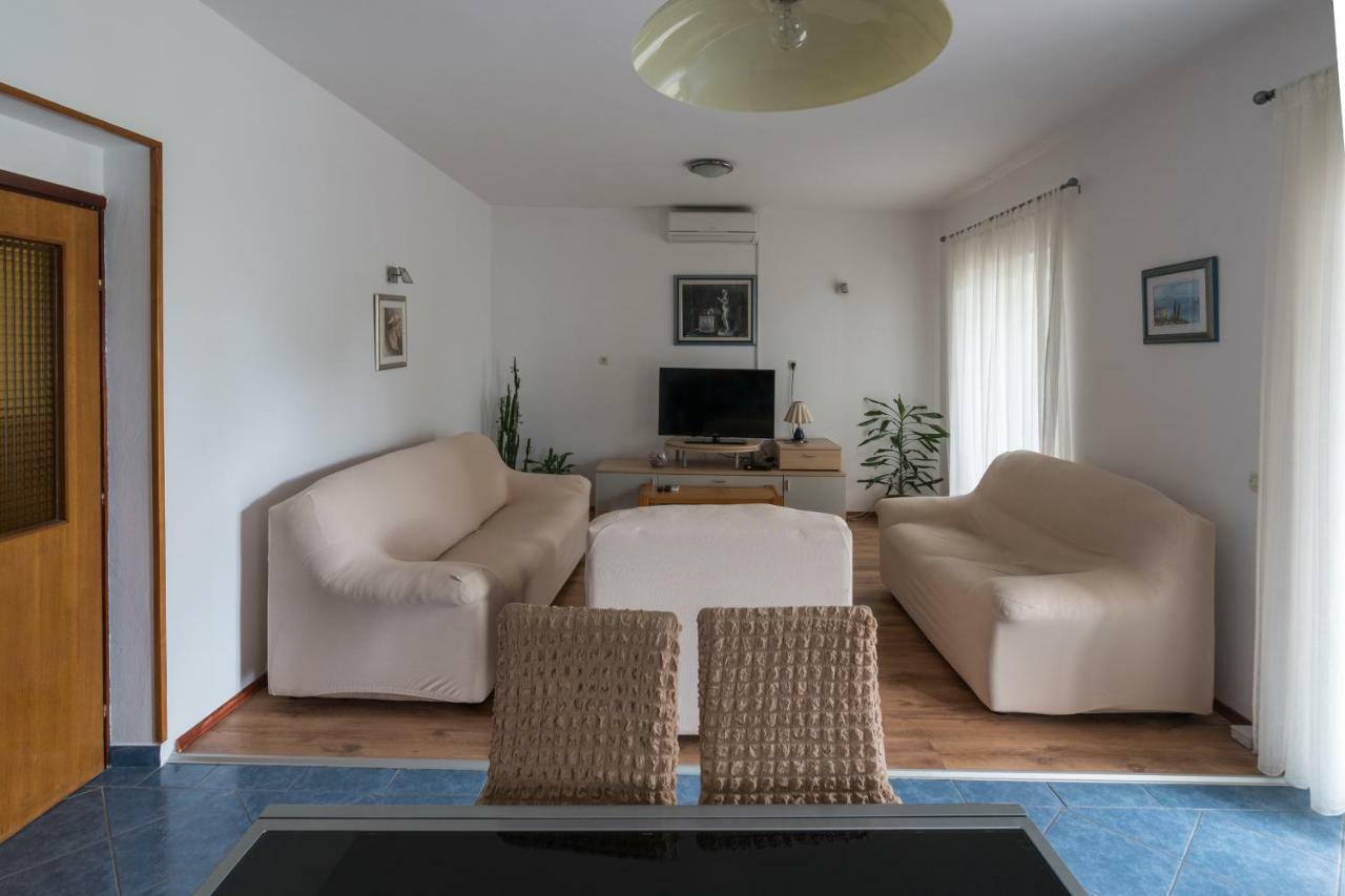 Apartman Bilac Vodice Exteriör bild